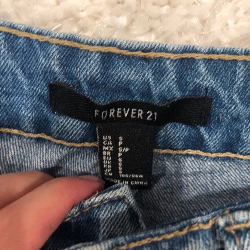 Distressed Jeans - Picture 3 of 3
